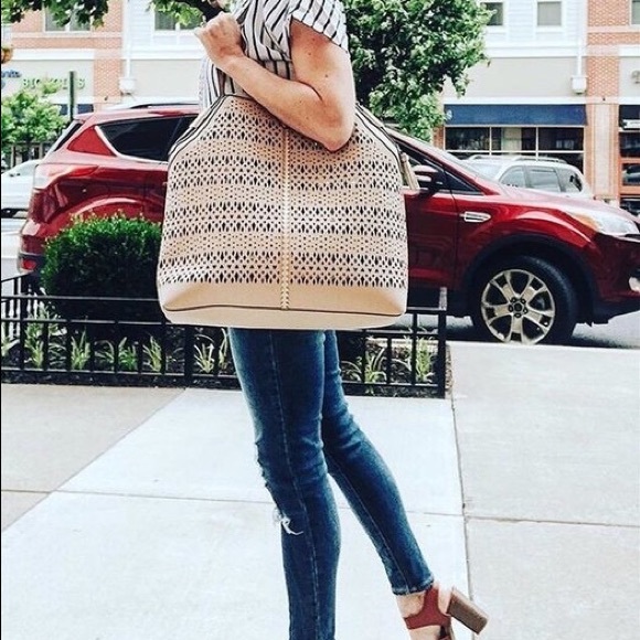 Stella & Dot Handbags - Stella & Dot Avalon Satchel ⭐️